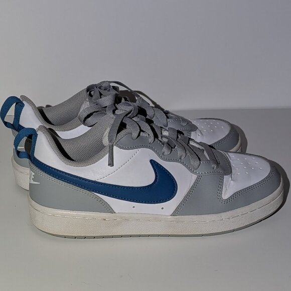 LIKE NEW NIKE Court Borough Low 2 GS 'White Light Smoke Grey Marina' Size 4.5Y - Picture 1 of 16